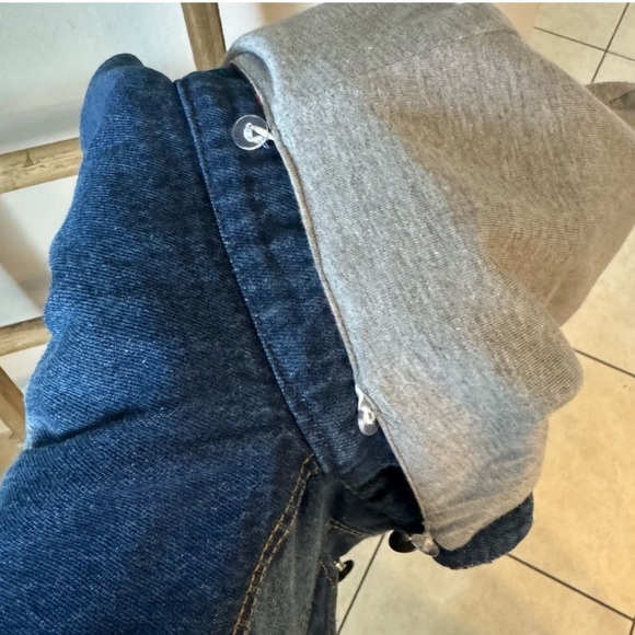 Zanr outerwear collection
Button up hooded sleeveless denim jacket size 9-10 - Picture 7 of 8